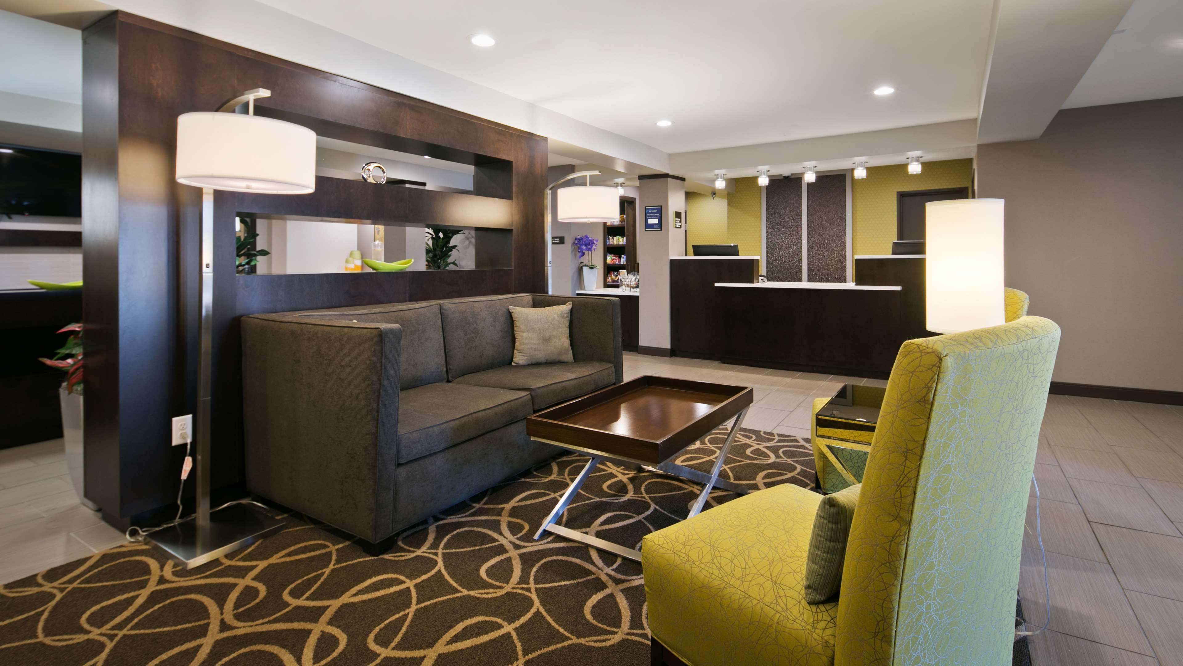 Best Western Harvest Inn & Suites Grand Forks Ngoại thất bức ảnh