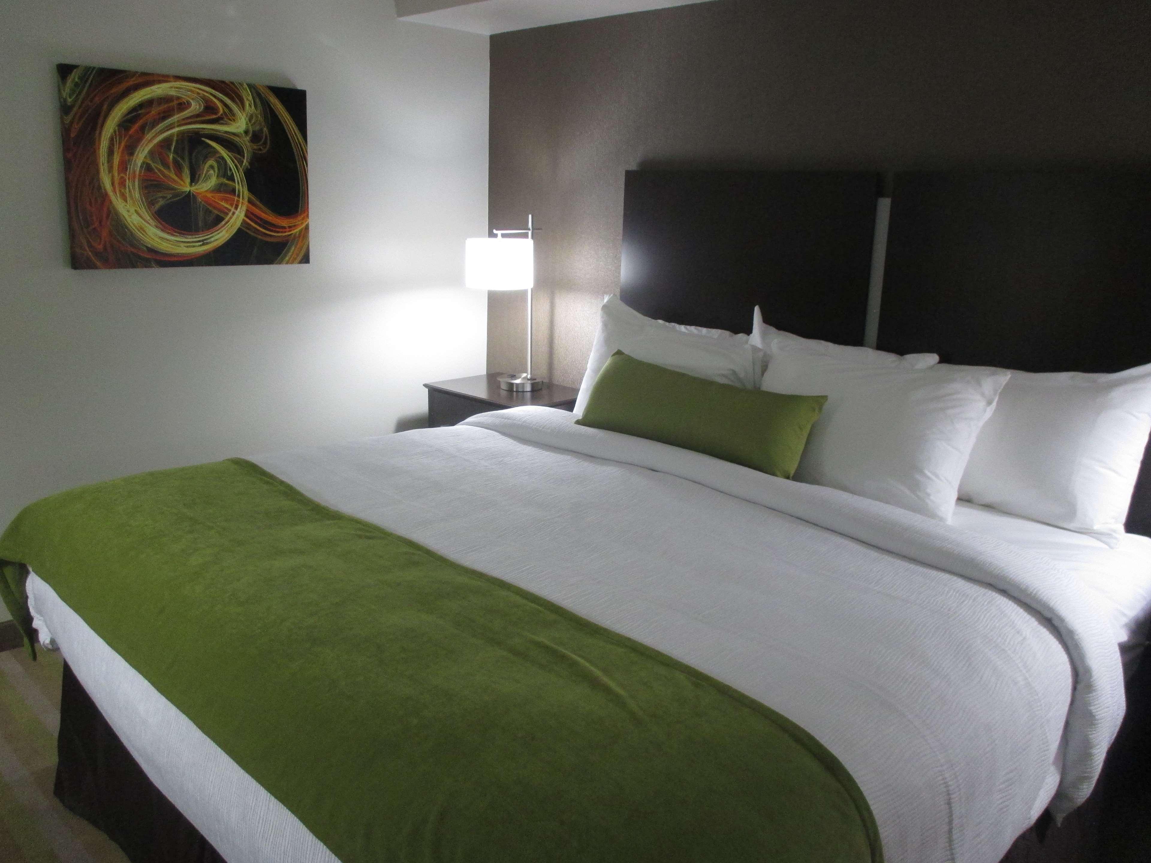 Best Western Harvest Inn & Suites Grand Forks Ngoại thất bức ảnh