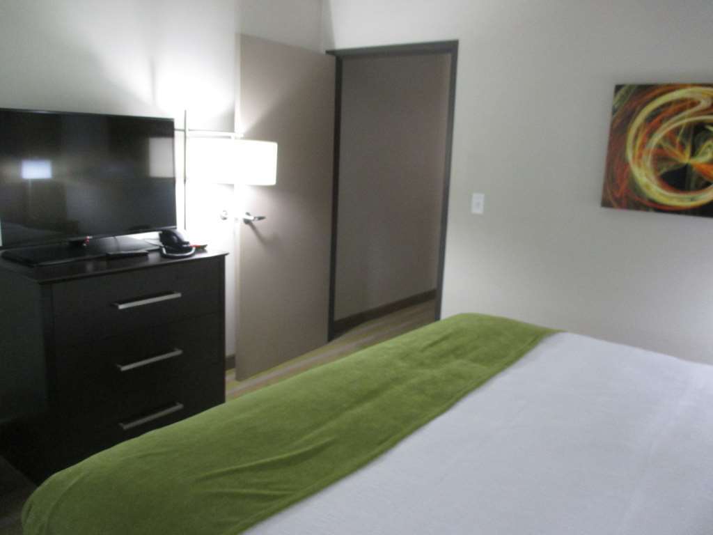 Best Western Harvest Inn & Suites Grand Forks Phòng bức ảnh